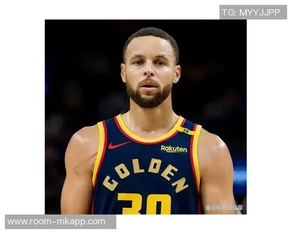 库里鼓励波杰和穆迪保持自信果断出手不必过于纠结比赛结果 库里鼓励波杰和穆迪保持自信果断出手不必过于纠结比赛结果