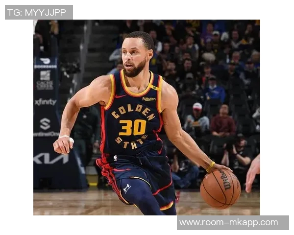 库里鼓励波杰和穆迪保持自信果断出手不必过于纠结比赛结果