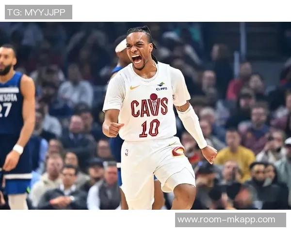 莫布里表现出色11投8中三分5中3贡献19分4板3助1帽助球队获胜 莫布里表现出色11投8中三分5中3贡献19分4板3助1帽助球队获胜