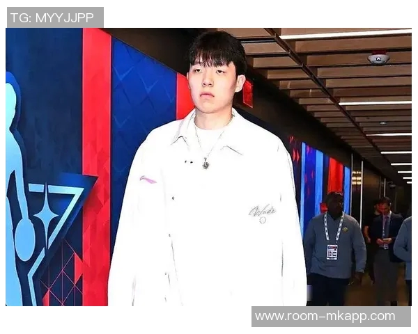 软萌甜妹主持炼炼呼吁大家多给杨瀚森耐心关注内在表现而非单纯数据